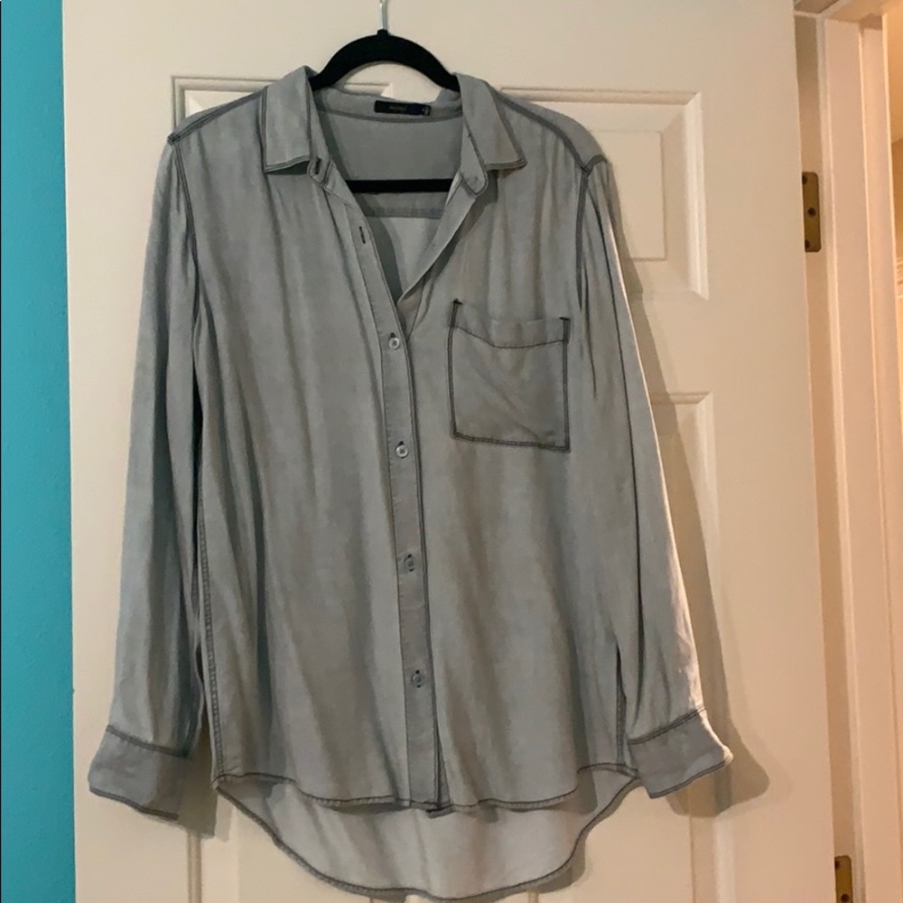 Chambray from Aritzia, lightly worn size M
